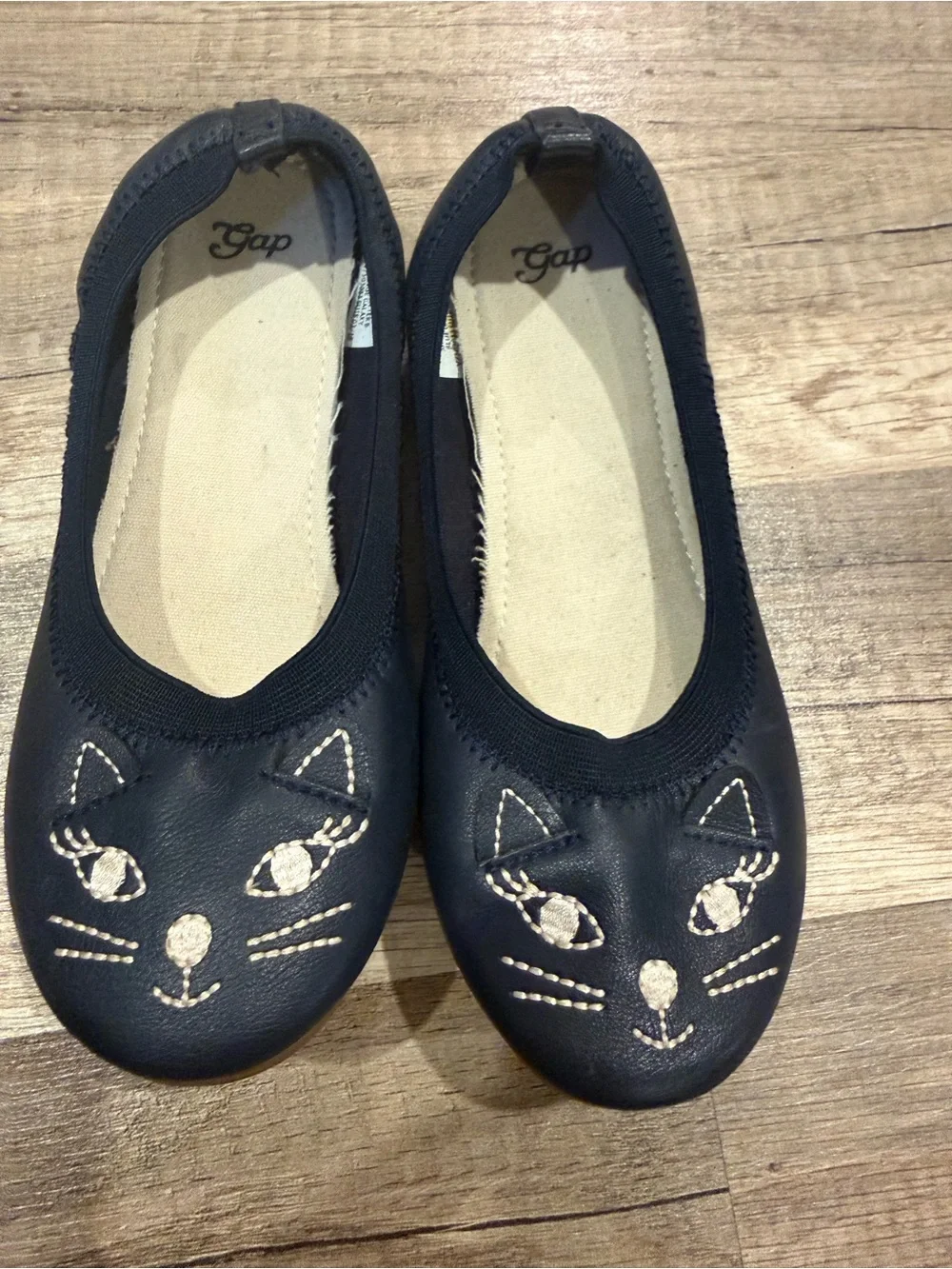 GAP cute black